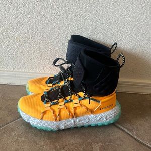 Under Armour Summit Fat Tire Sneaker